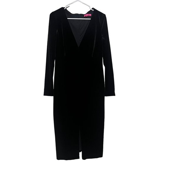 Betsey Johnson Dresses & Skirts - Betsy Johnson Long Sleeve Black Velvet Maxie Dress‎ Size 12